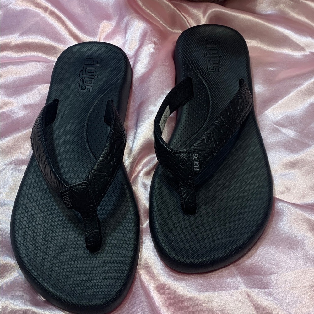 🌹FLOJOS • NWOT WOMENS Comfortable Black Flip Flops • SUMMERTIME READY!